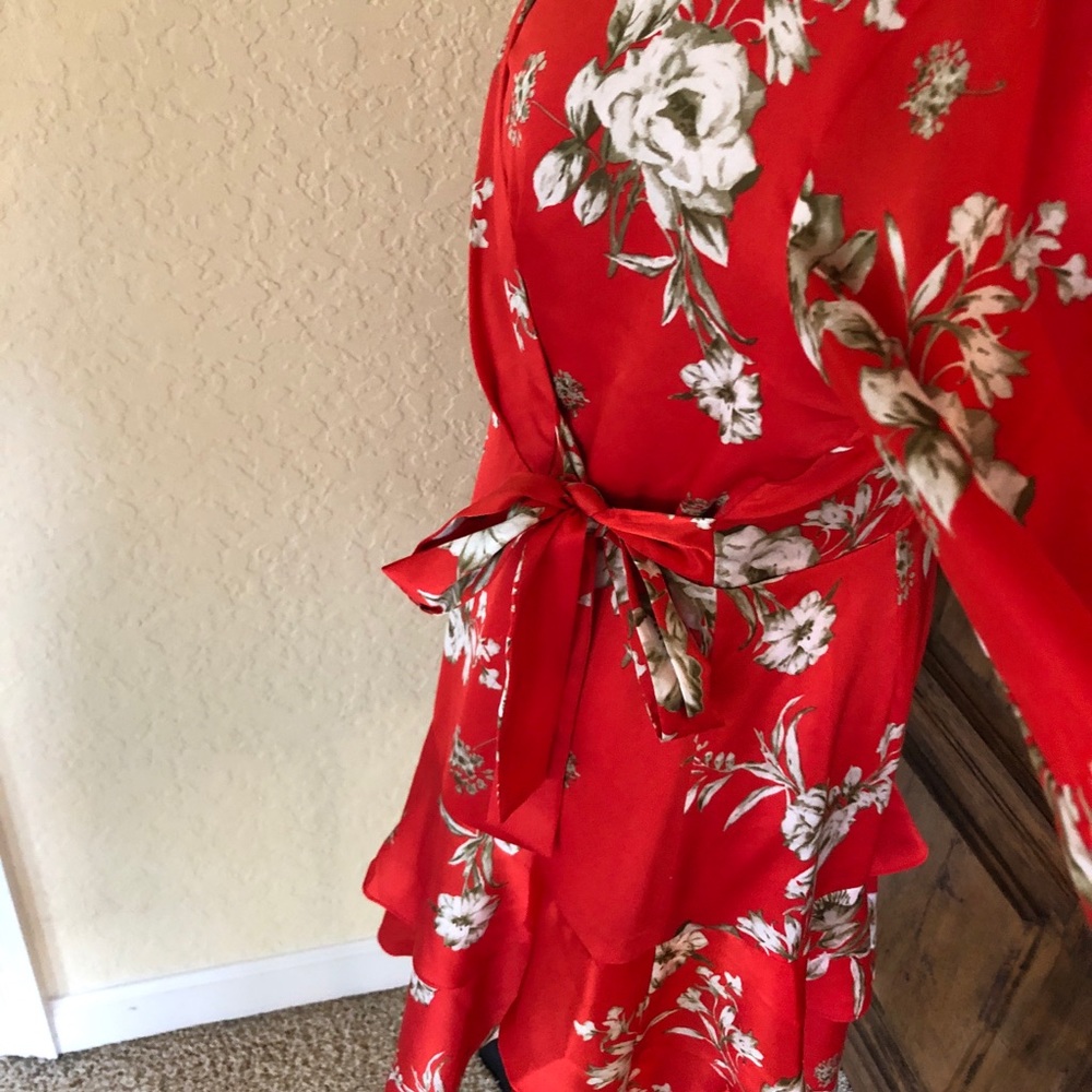 ⭐️CLEARANCE⭐️ BAR III🌺 gorgeous - Picture 4 of 8